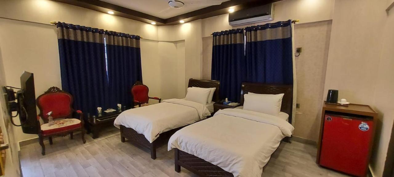 קראצ'י Elet Business Hotel מראה חיצוני תמונה