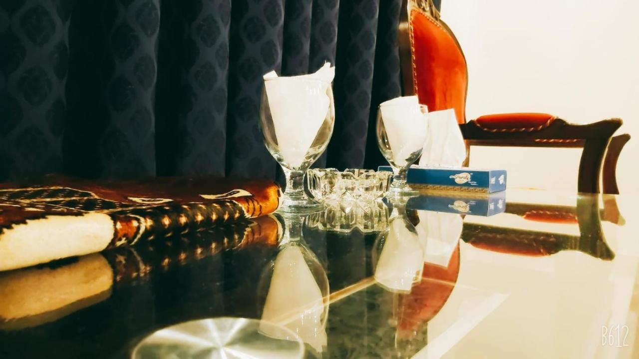 קראצ'י Elet Business Hotel מראה חיצוני תמונה